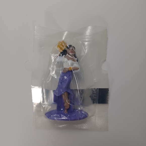 1996 Cheerios Esmaralda -Hunchback Of Notre Dame Mini Figure Cereal Box - Picture 7 of 7